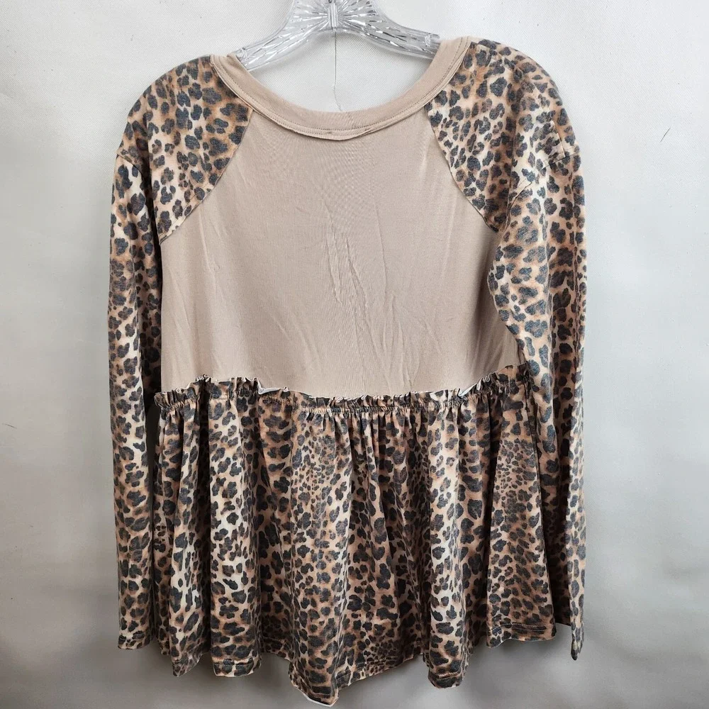 Easel Womens BOHO Babydoll Top Small Tan Brown Animal Print Contrast Long Sleeve
